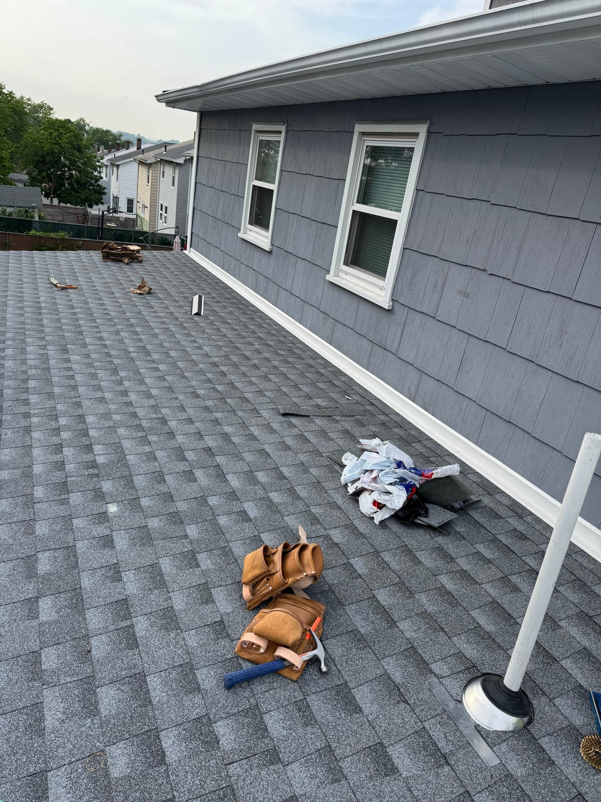 A newly installed asphalt shingle roof